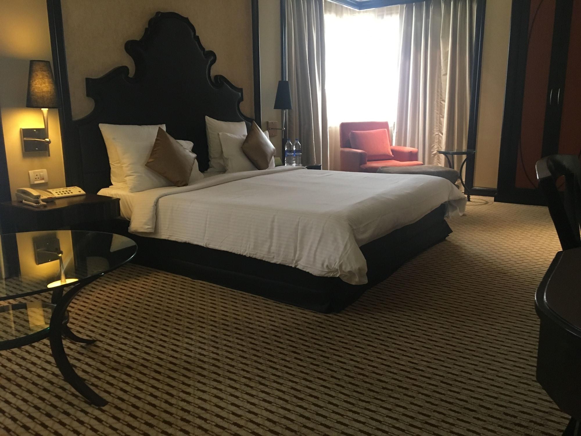 St. Mark'S Hotel Μπανγκαλόρ Εξωτερικό φωτογραφία