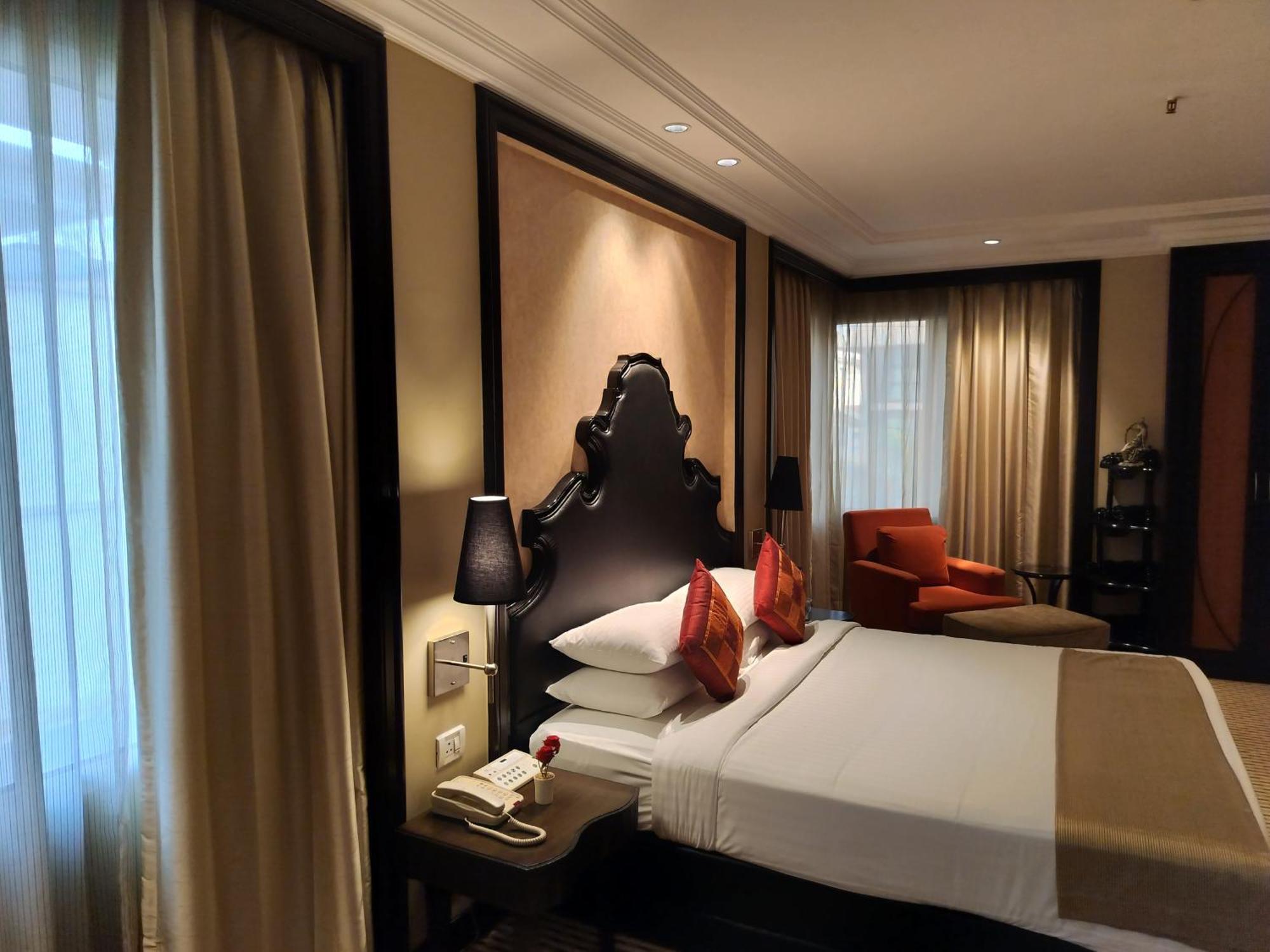 St. Mark'S Hotel Μπανγκαλόρ Εξωτερικό φωτογραφία