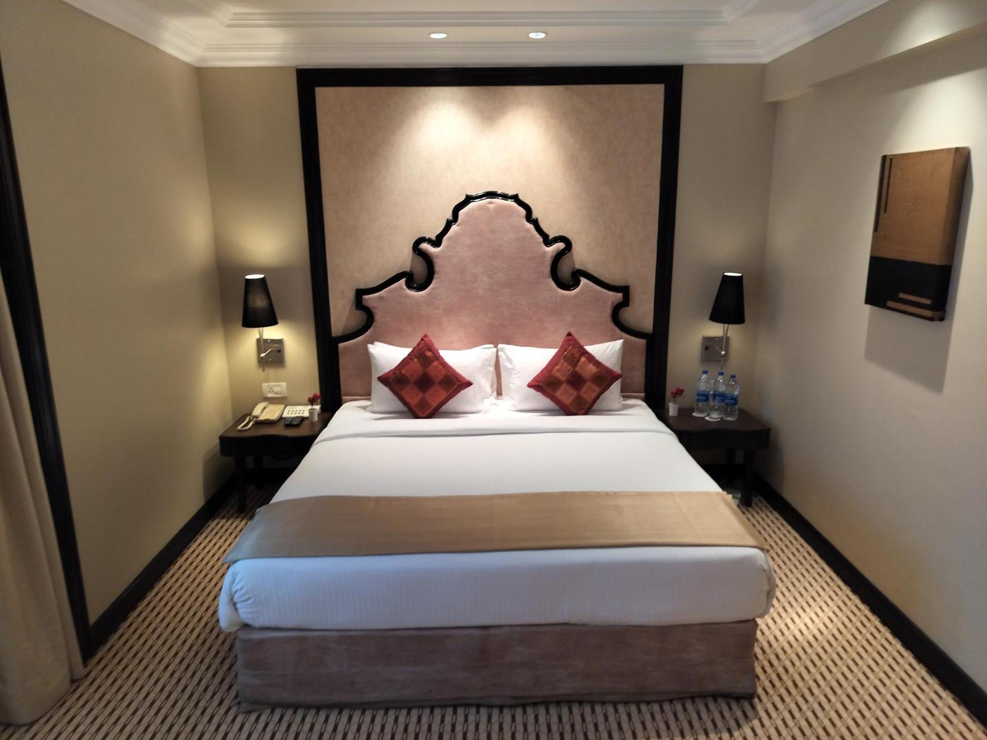 St. Mark'S Hotel Μπανγκαλόρ Εξωτερικό φωτογραφία